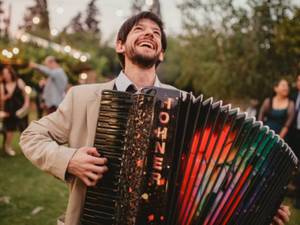 Foto 1 de Pablo Téllez Acordeonista - Música para Matrimonios