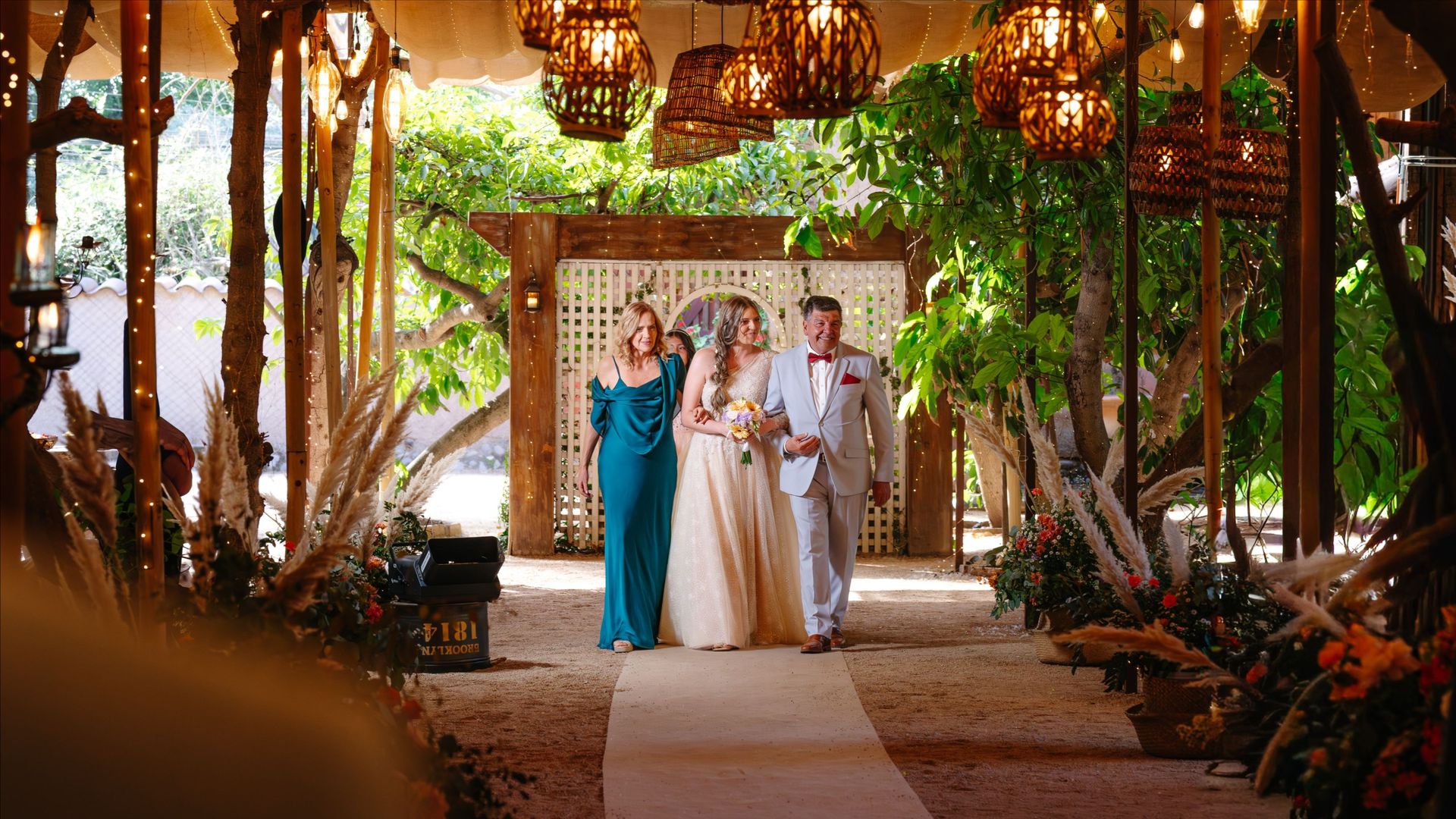 Cornejo - Umaña Fotografía - Fotógrafos de matrimonio en Weddy