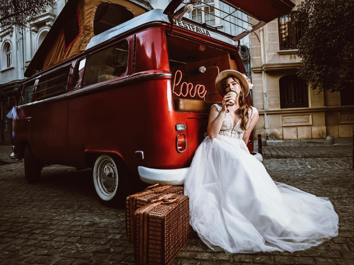 Kombi Eventos - Autos para Matrimonios en Weddy