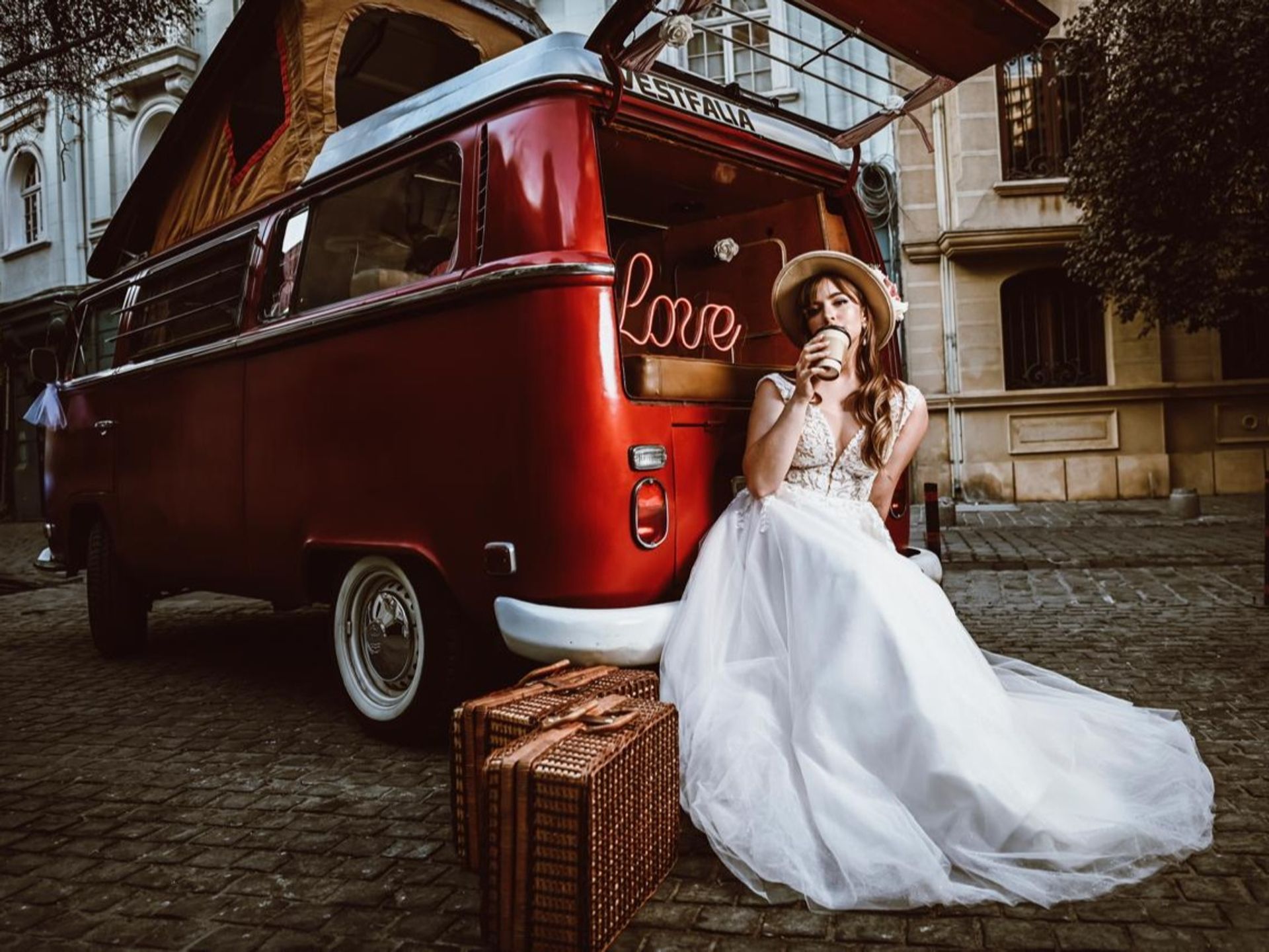 Kombi Eventos - Autos para Matrimonios en Weddy