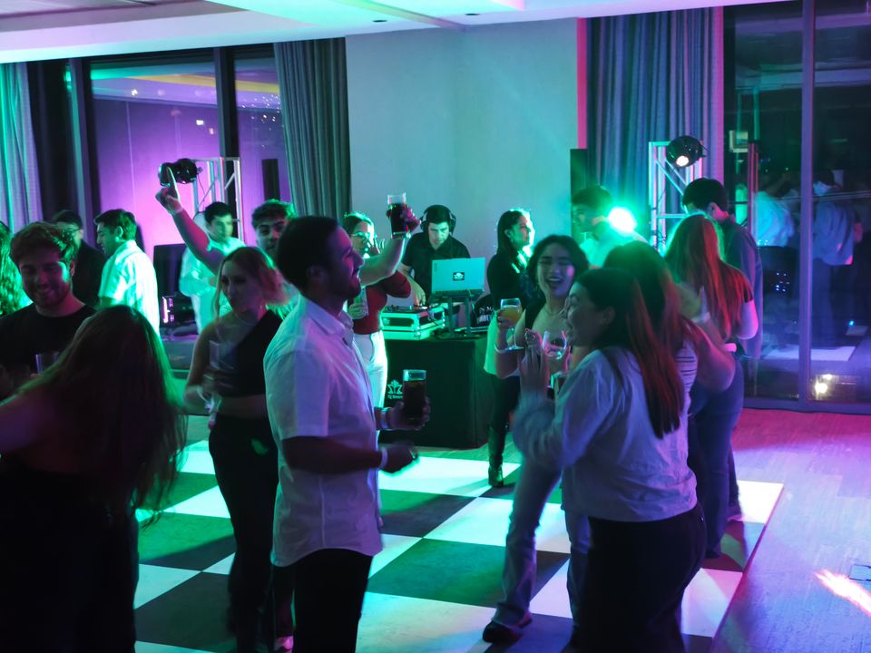 Foto 9 de Dj Mittre producciones - Música para Matrimonios