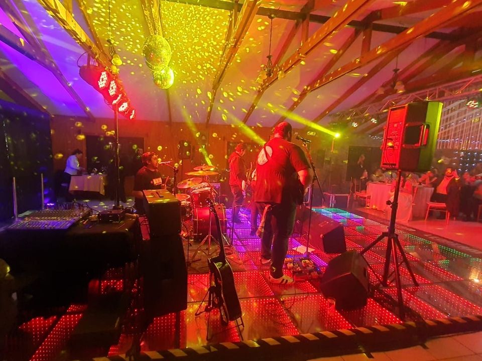 Foto 7 de Turbo producciones - Música para Matrimonios