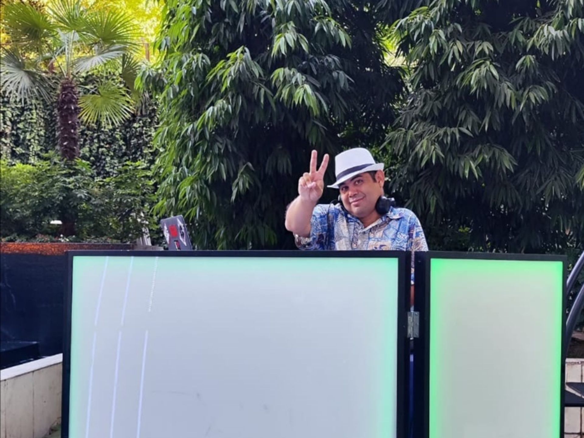 Foto 1 de DJ GALVEZ - Música para Matrimonios