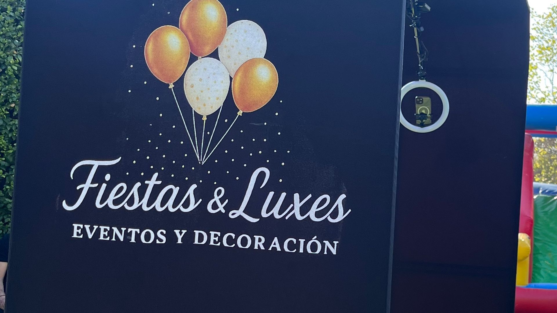 Foto 1 de Fiestas & Luxes - Photobooth para Matrimonios