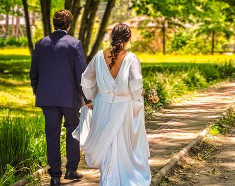 Novias y Fiesta Makeup - Imagen 1