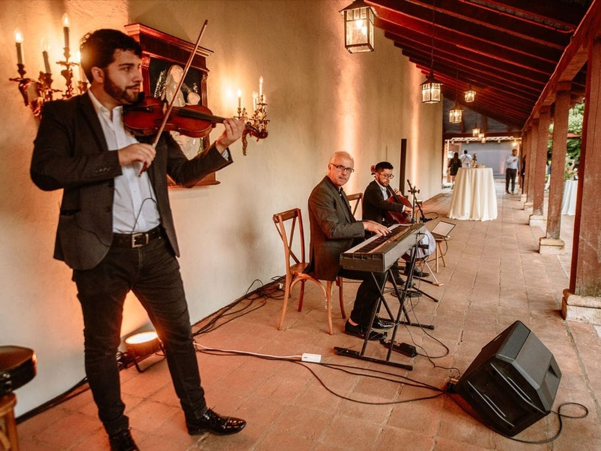 Agencia Musical Ad Libitum - Música para Matrimonios en Weddy