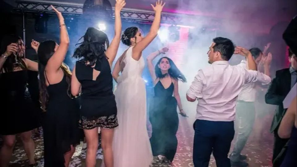 Mauro DJ - Música para Matrimonios en Weddy