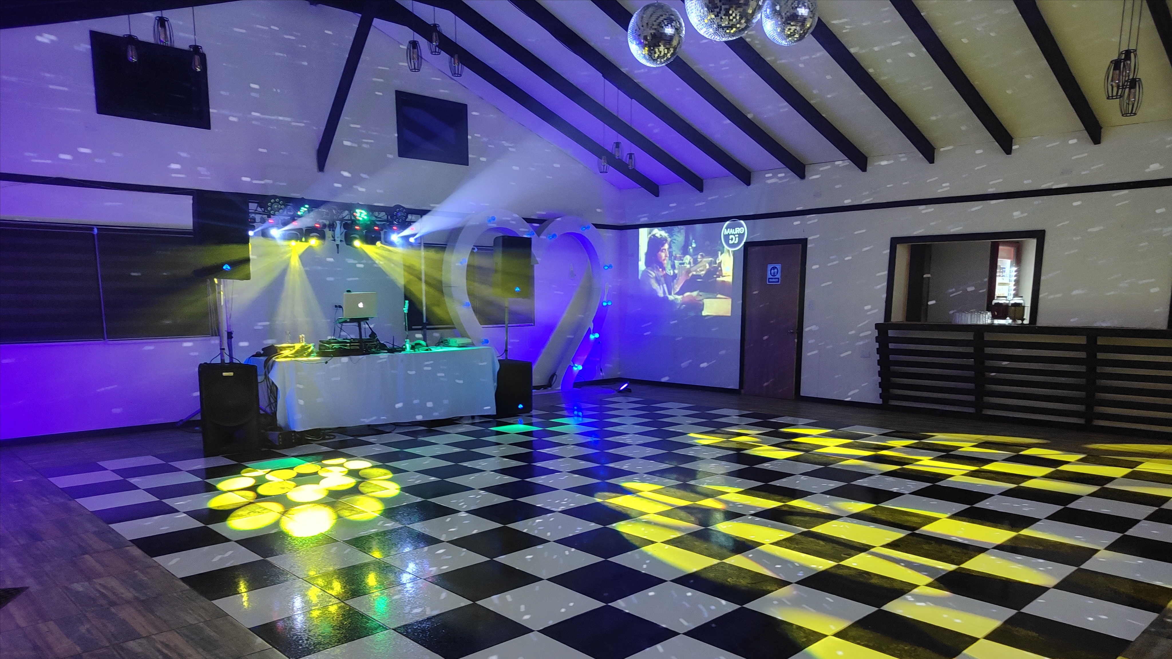 Mauro Deejay - Música para Matrimonios en Weddy