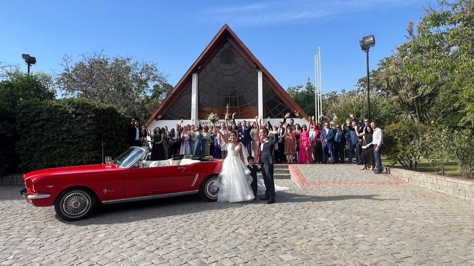 DescubreTuAuto - Autos para Matrimonios en Weddy
