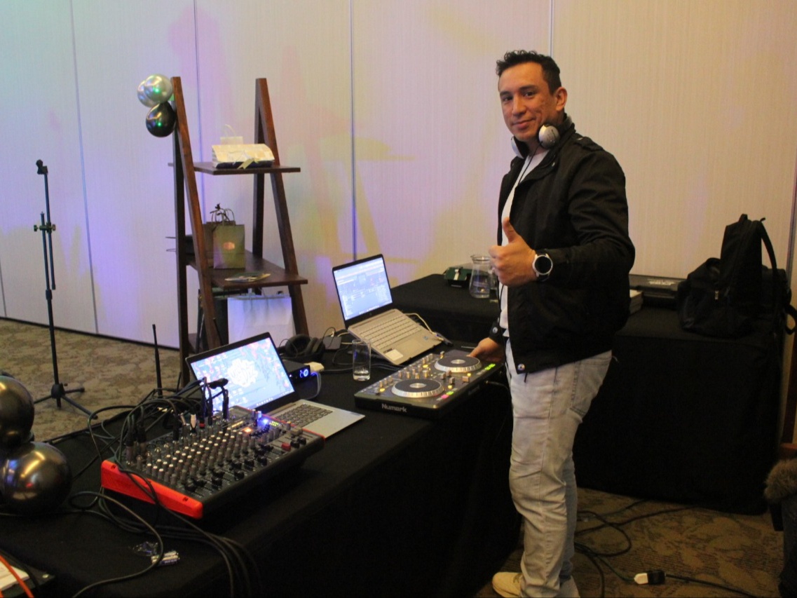 Sonido e iluminacion - Música para Matrimonios en Weddy