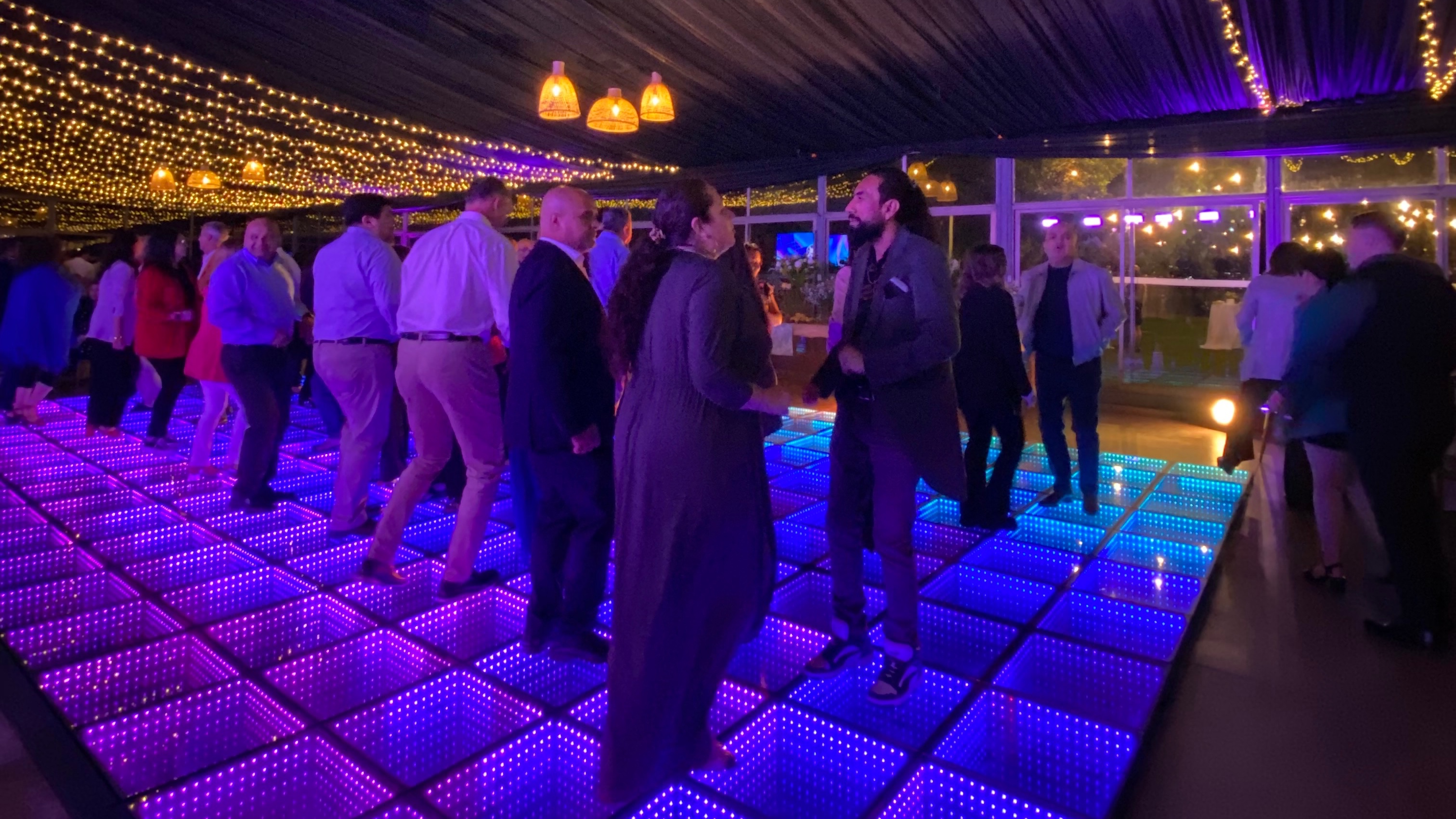 Producciones Increíble - Música para Matrimonios en Weddy