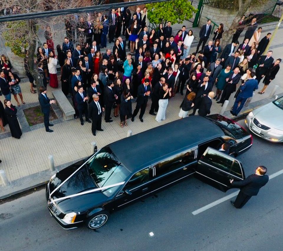 Limosina Cadillac Cat.L Cadillac DTS Limo 70 CM 6 Pax. Max.