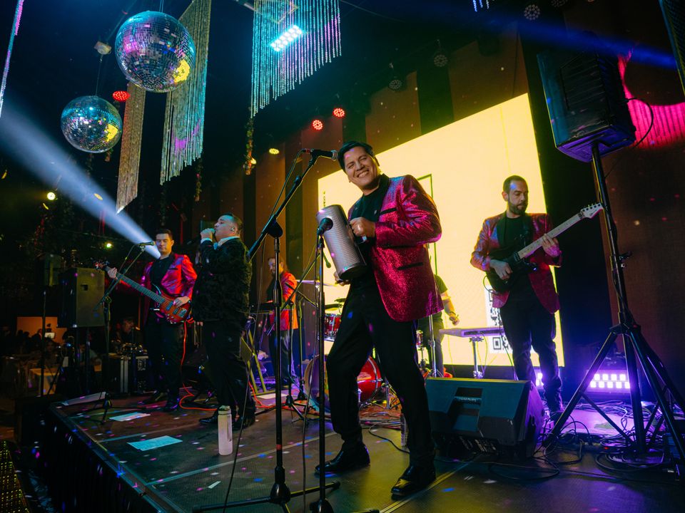 Foto 7 de Orquesta Mambo Seis - Música para Matrimonios