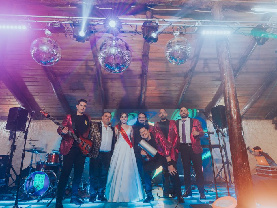 Foto 10 de Orquesta Mambo Seis - Música para Matrimonios