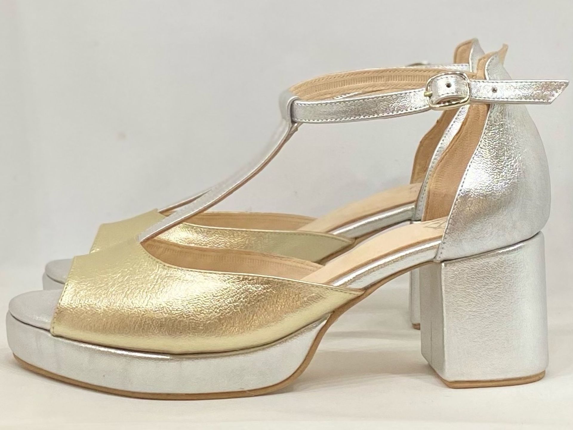 Foto 1 de Zapatos Valentina Faundez - Accesorios para Novias