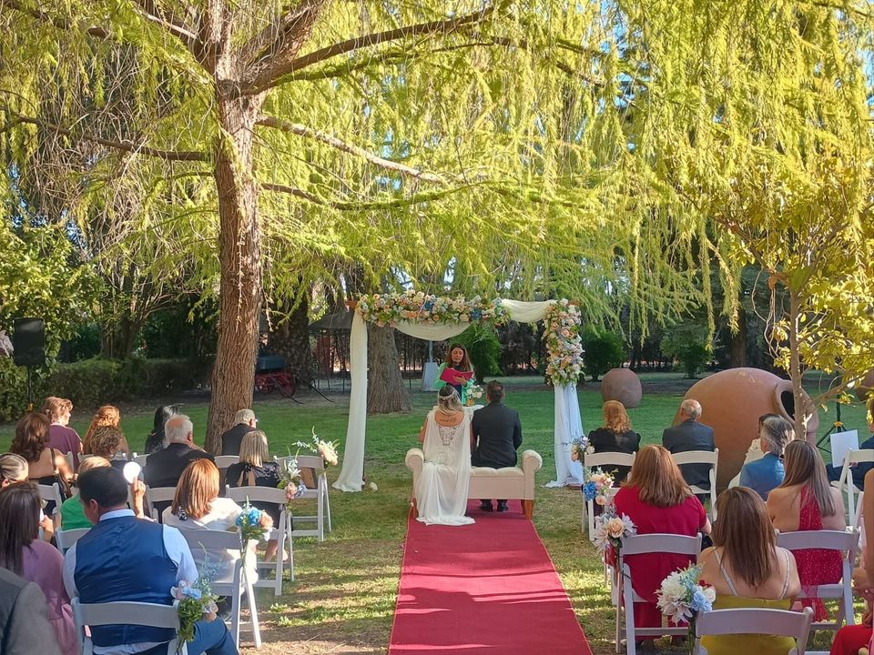 Foto 6 de Paola Accini Ceremonias - Animación para Eventos y Matrimonios