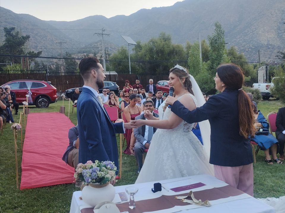 Foto 11 de Paola Accini Ceremonias - Animación para Eventos y Matrimonios