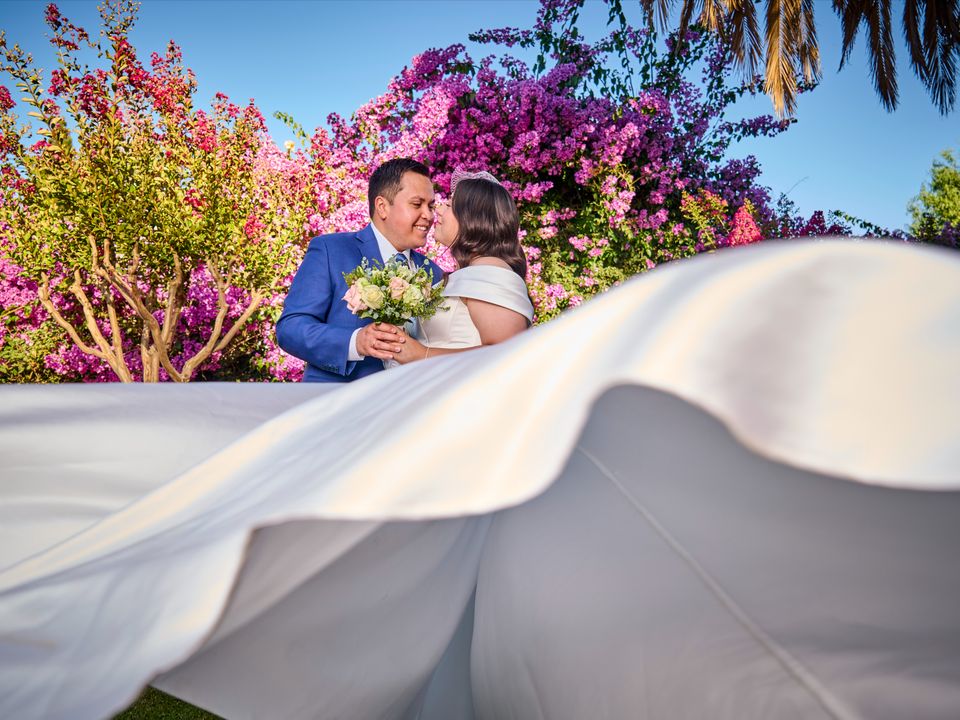 Vestido de novia al viento, fotografía de bodas en Rancagua.