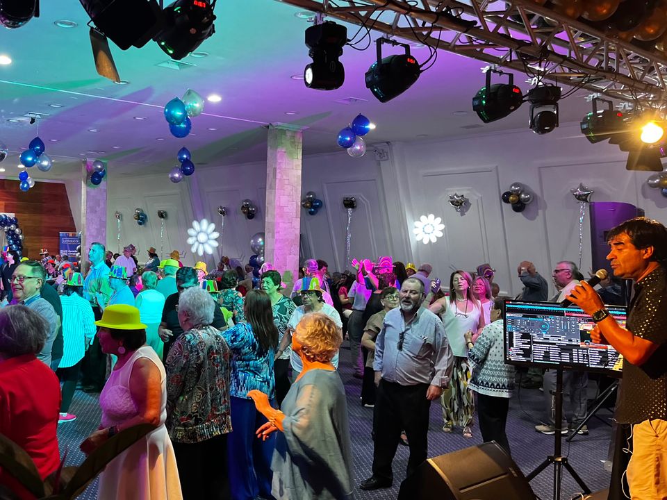 Foto 8 de FH Producciones - Iluminación y Producción para Matrimonio
