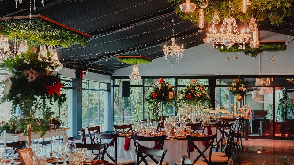 Eme Producciones - Banquetes para Matrimonios en Weddy