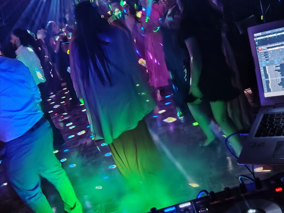 Foto 9 de DjMaxi - Música para Matrimonios