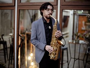 Alejandro Vera Saxofonista — foto 2