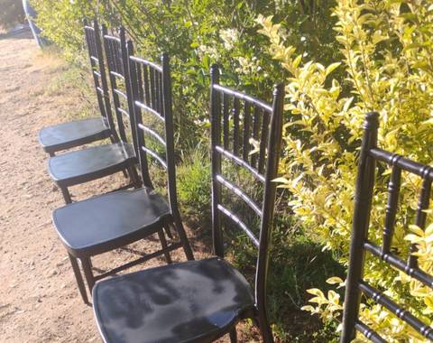 Arriendo Sillas Chiavari - Imagen 1