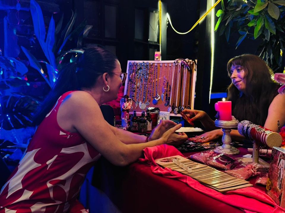 Foto 2 de CAMILA FAURA TAROT - Animación para Eventos y Matrimonios