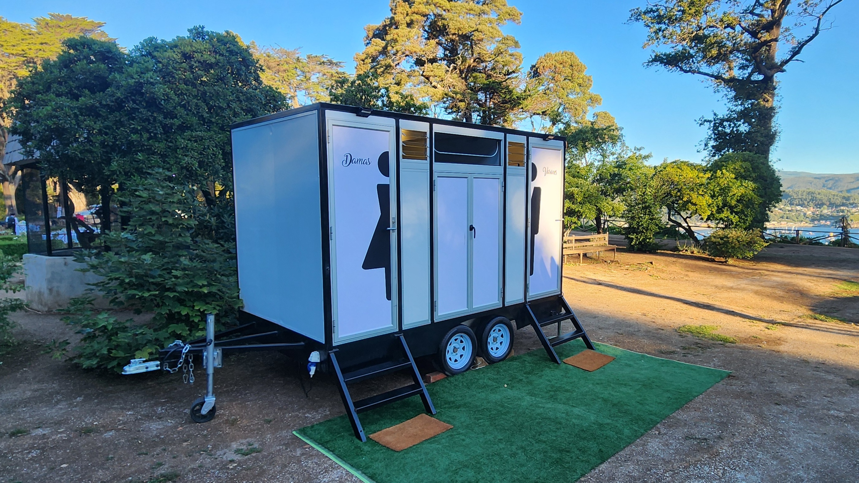 Baños moviles HABBS - Carpas para Eventos y Matrimonios en Weddy