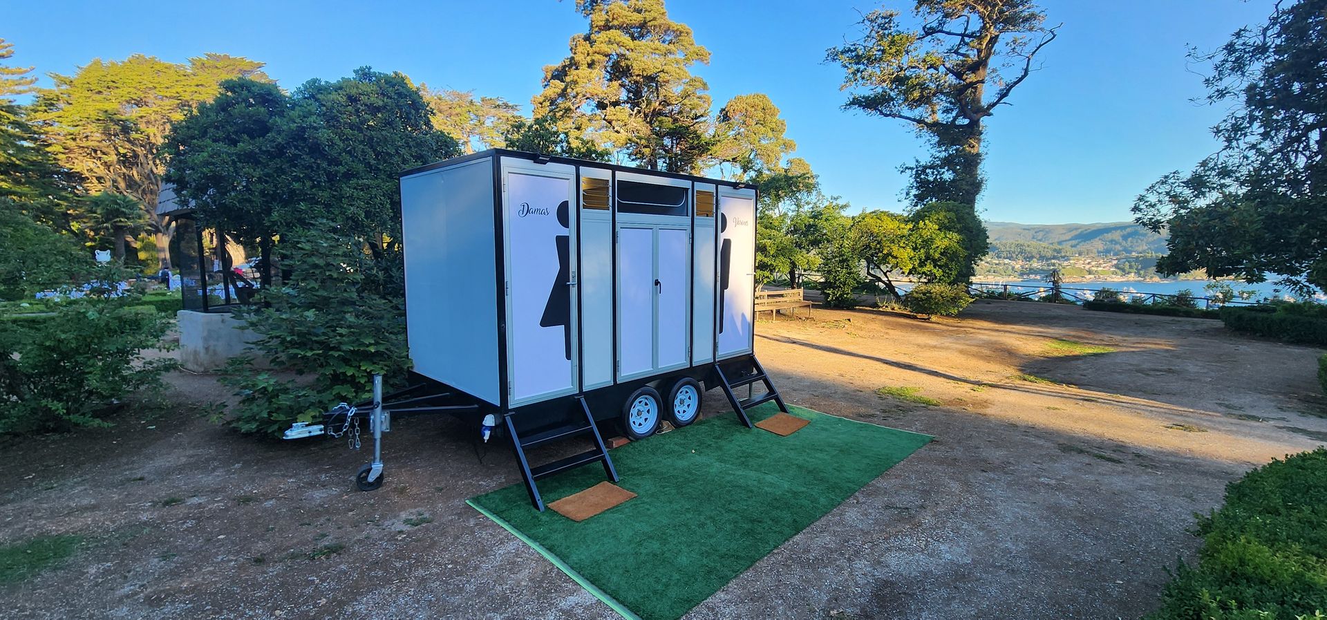 Foto 1 de Baños moviles HABBS - Carpas para Eventos y Matrimonios