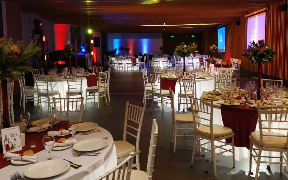 Foto 11 de CARTAGO PRODUCCIONES - Banquetes para Matrimonios