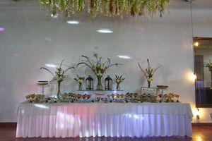 Alquileres y Banquetes Alaniz. Soc. Ltda — foto 4