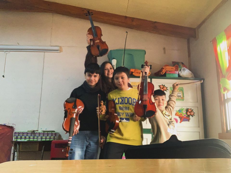 Foto 10 de Violinista Valentina Herrera - Música para Matrimonios