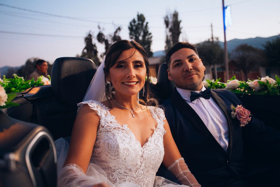 Foto 4 de Cabrio Novios - Autos para Matrimonios