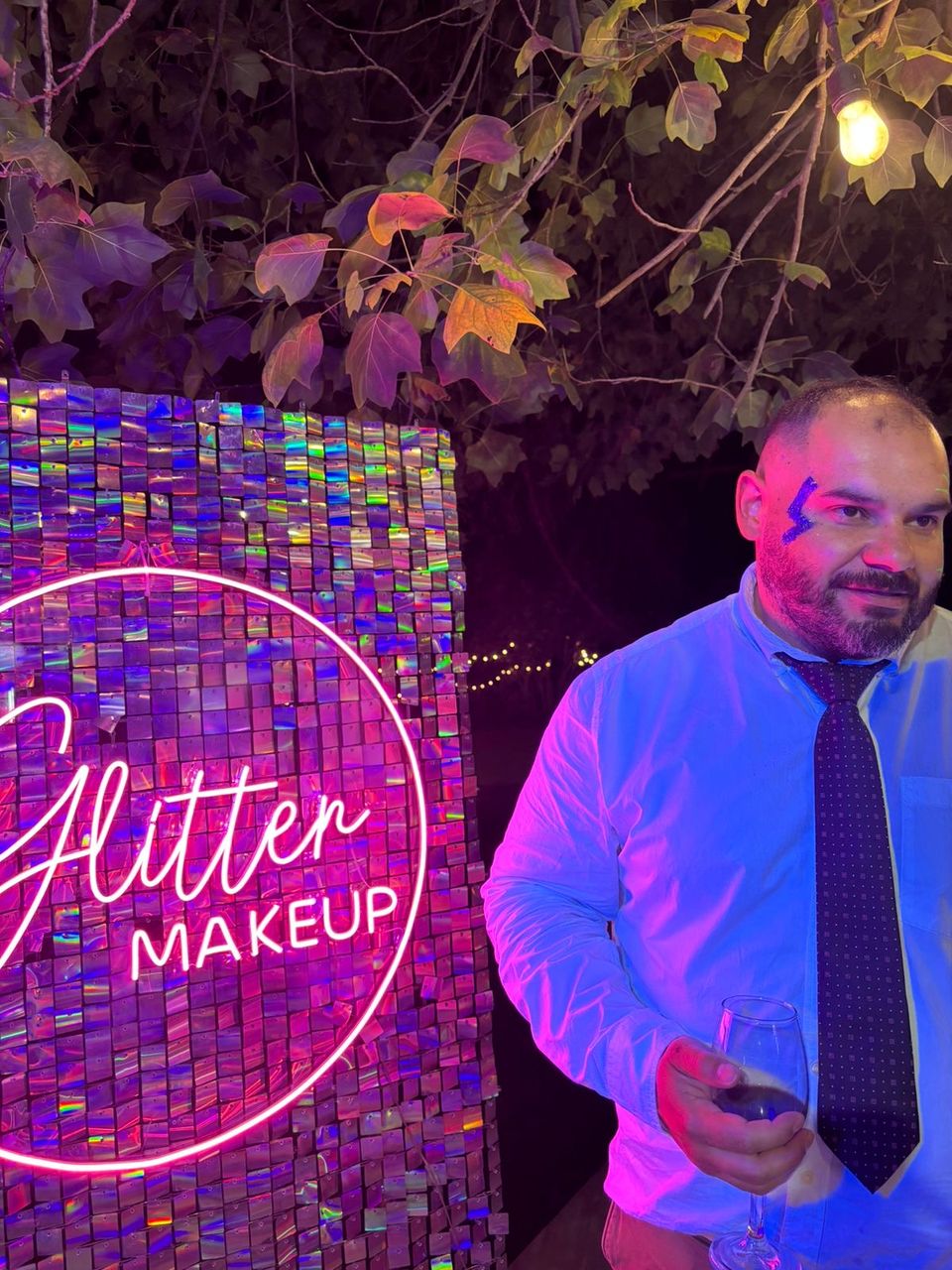 Foto 10 de Glitter Makeup - Cotillón para Matrimonios