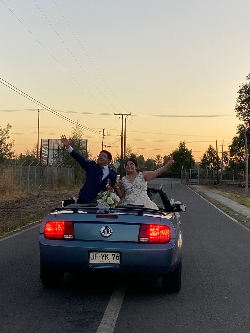 Foto 5 de Auto novios Mustang Chillan - Autos para Matrimonios