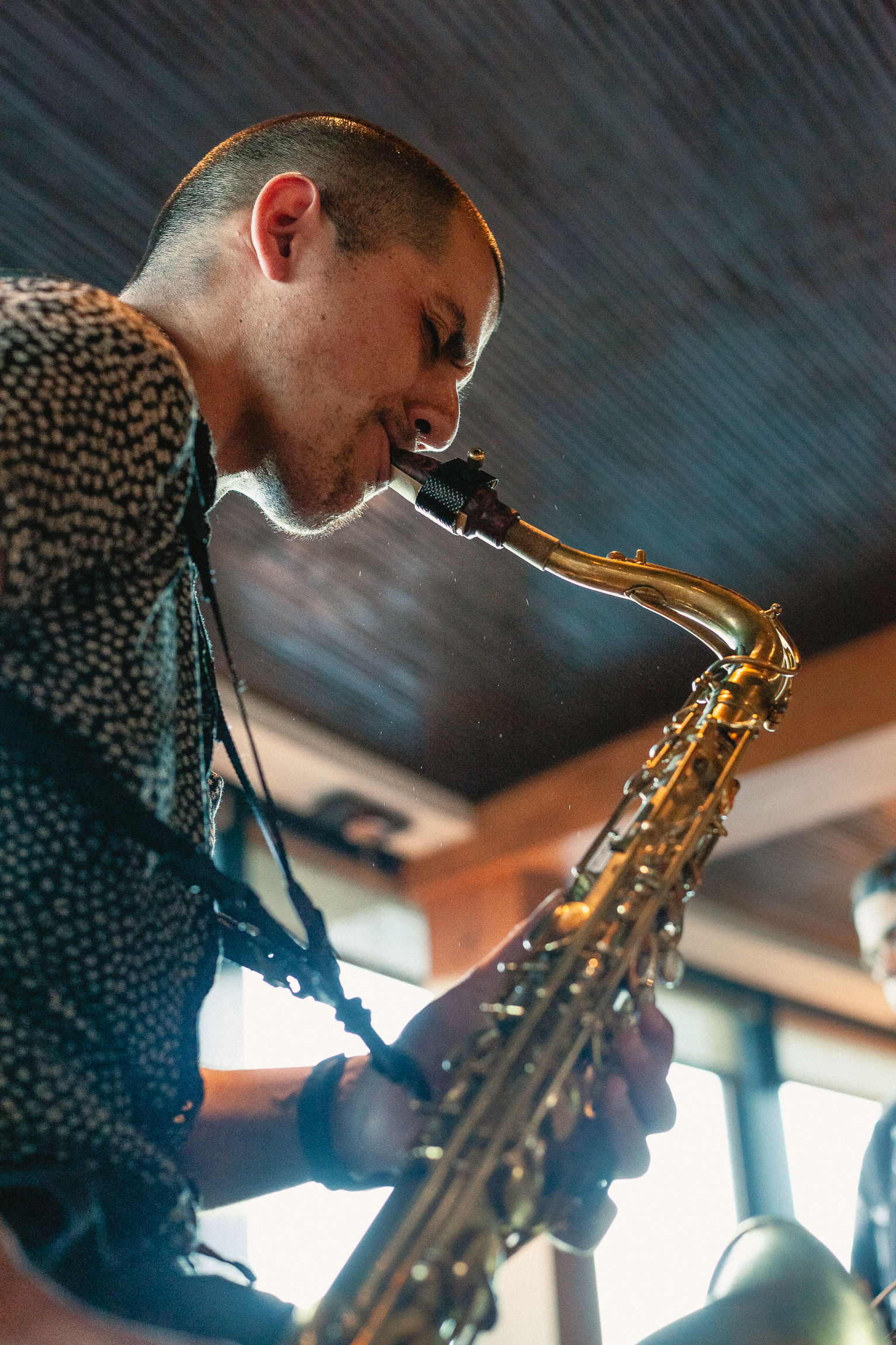 Foto 1 de Joel Oyarzún Saxofonista - Música para Matrimonios