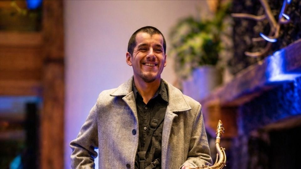 Joel Oyarzún Saxofonista - Música para Matrimonios en Weddy