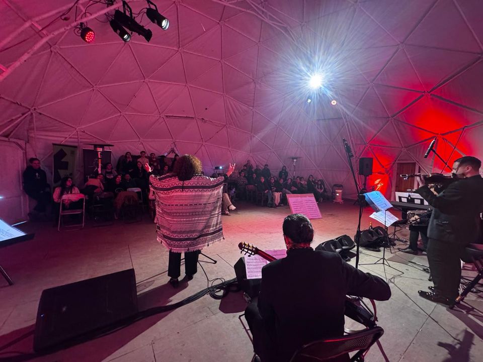 Foto 6 de Hvproaudio.cl - Iluminación y Producción para Matrimonio