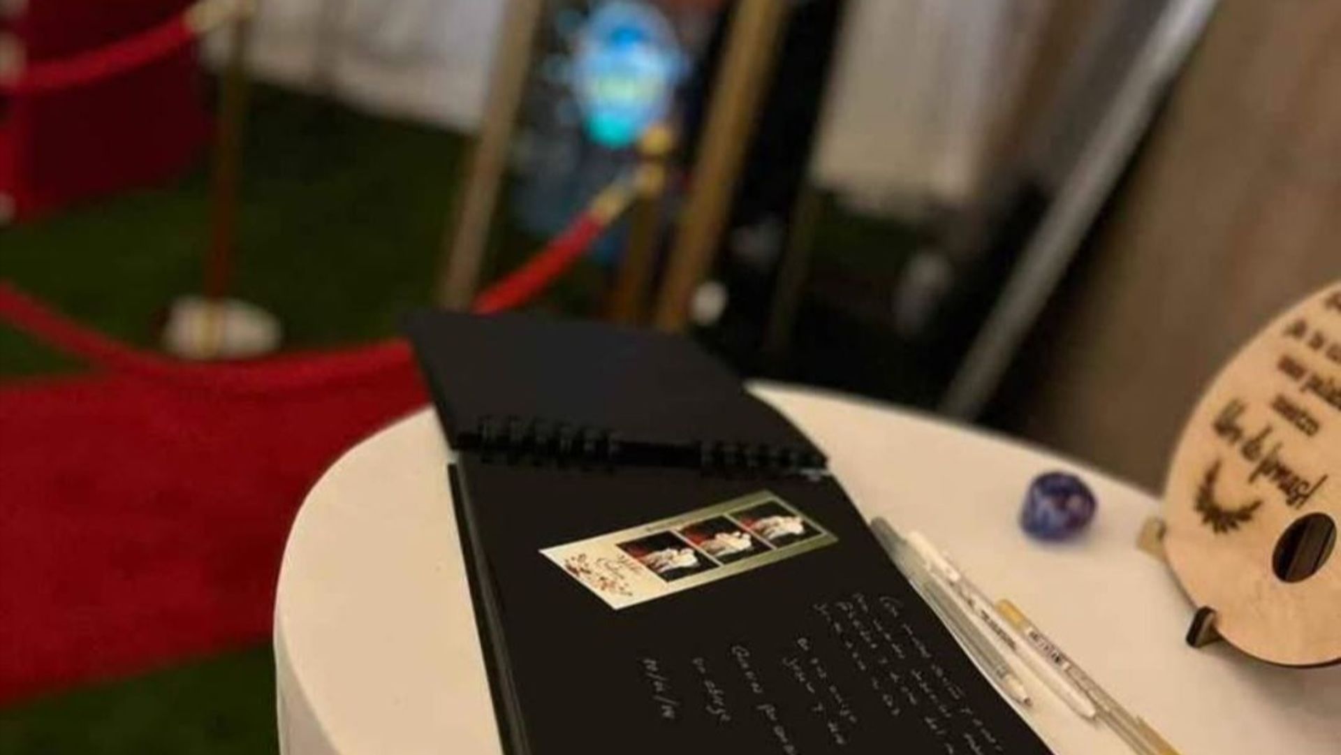 Foto 1 de Magic Reflex - Photobooth para Matrimonios