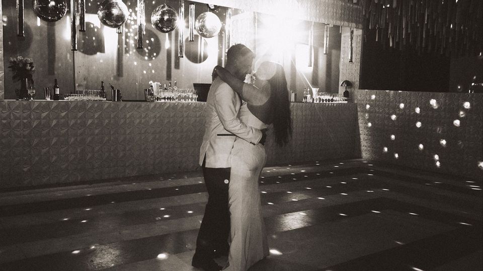 Javiera Dinamarca R - Fotógrafos de matrimonio en Weddy