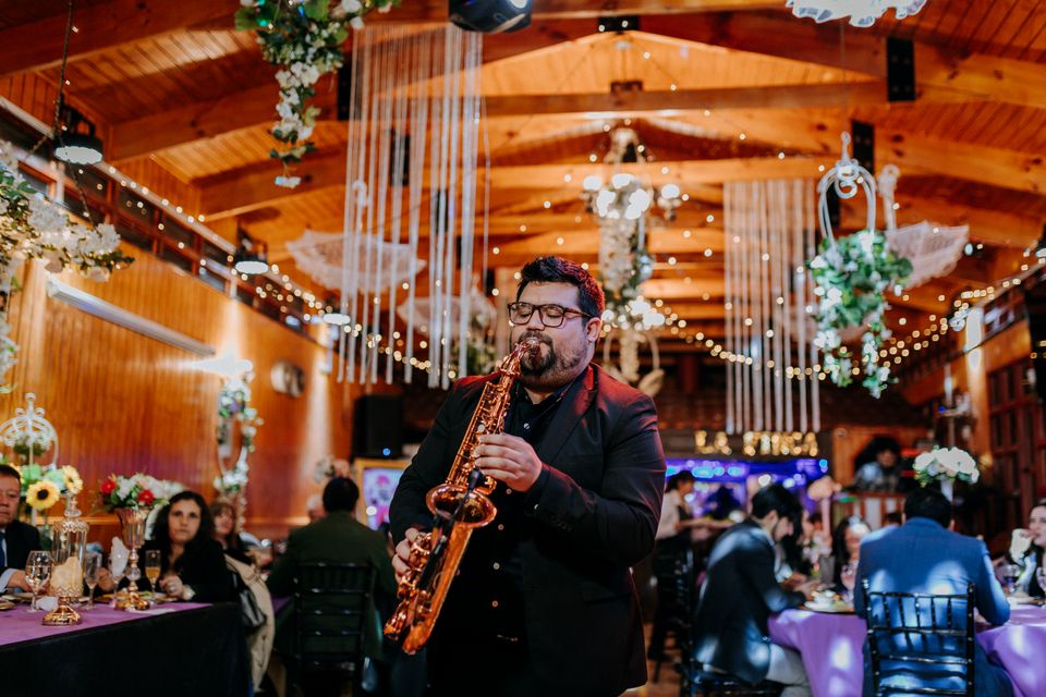 Foto 11 de Fabian Romero Saxofonista - Música para Matrimonios