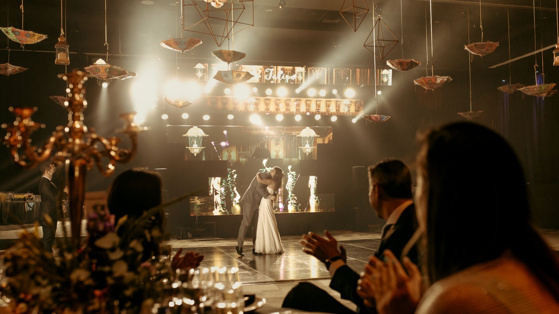 Louder Pro - Iluminación y Producción para Matrimonio en Weddy