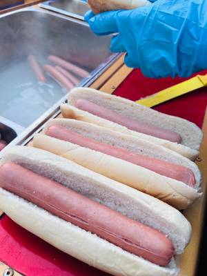 Foto 1 de One hot dog - Food Truck para Matrimonios