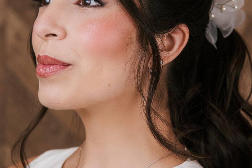 Ale Tapia Bridal Make Up - Imagen 1