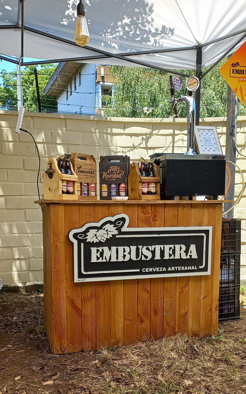 Foto 8 de Cerveza Embustera - Barras Móviles para Matrimonios