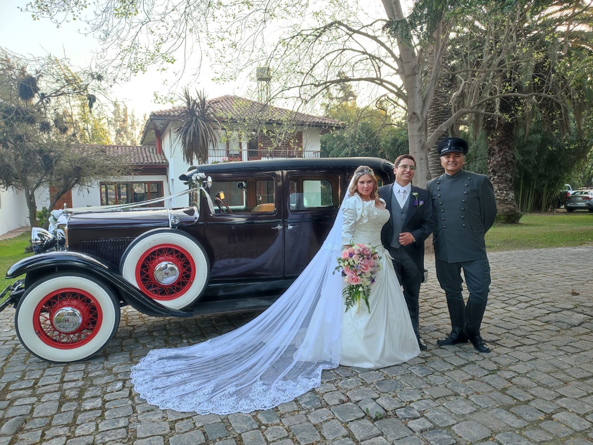 Foto 1 de Rodrigo Ríos Burrita - Autos para Matrimonios