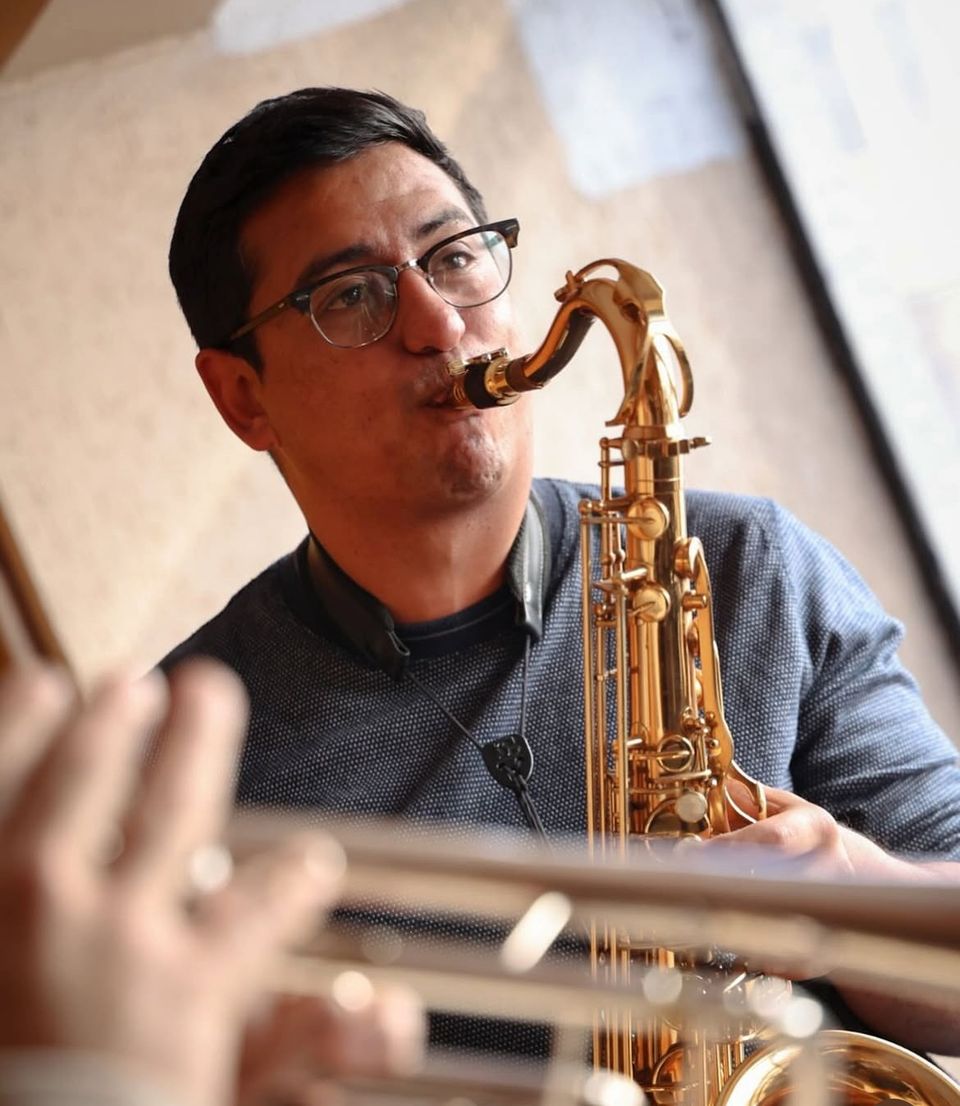 Foto 5 de Jocsan Bravo Saxofonista - Música para Matrimonios