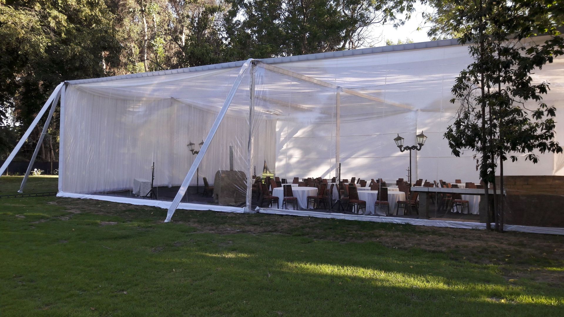 Carpas Domus - Domuseventos - Carpas para Eventos y Matrimonios en Weddy