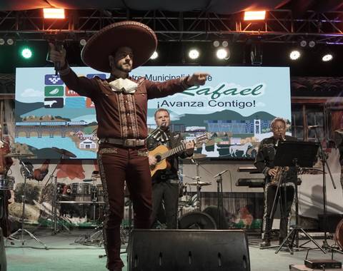 Mariachi en vivo - Imagen 1
